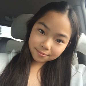 Meet your Posher, Isabel